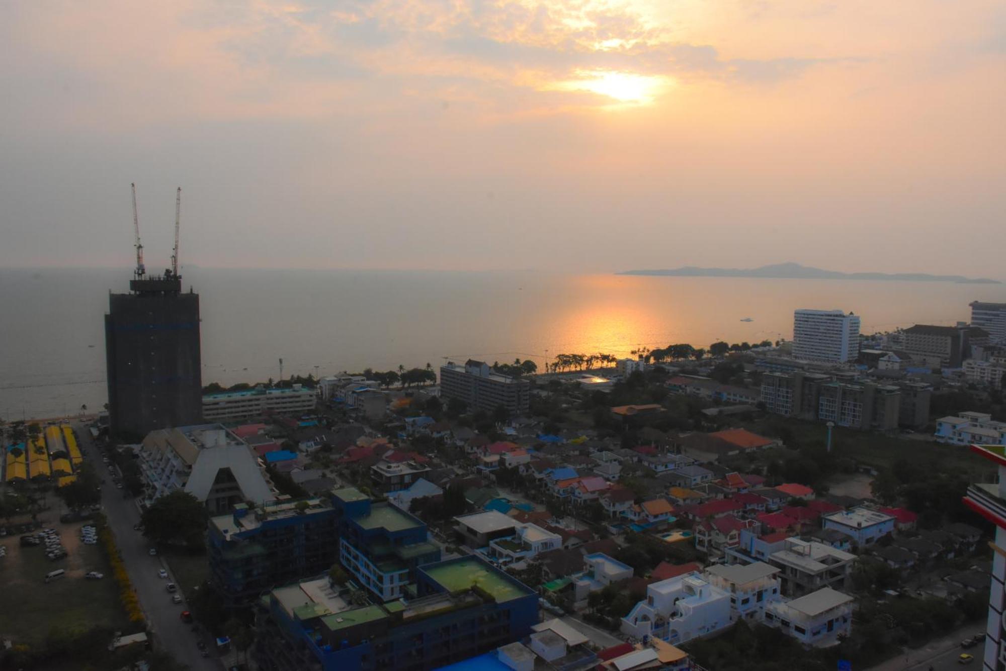 Dusit Grand Condo View 좀티엔 비치 객실 사진
